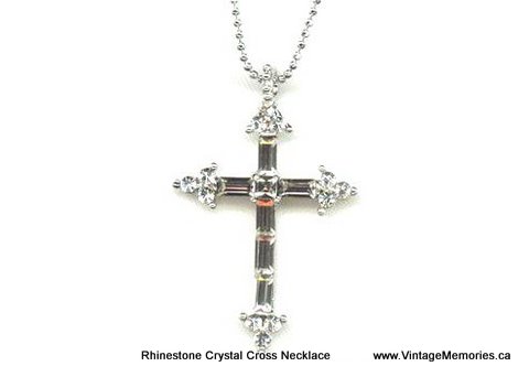 constume_Crystal_cross_necklace